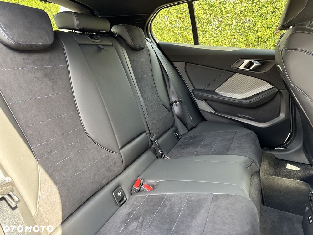 BMW Seria 1 - 25