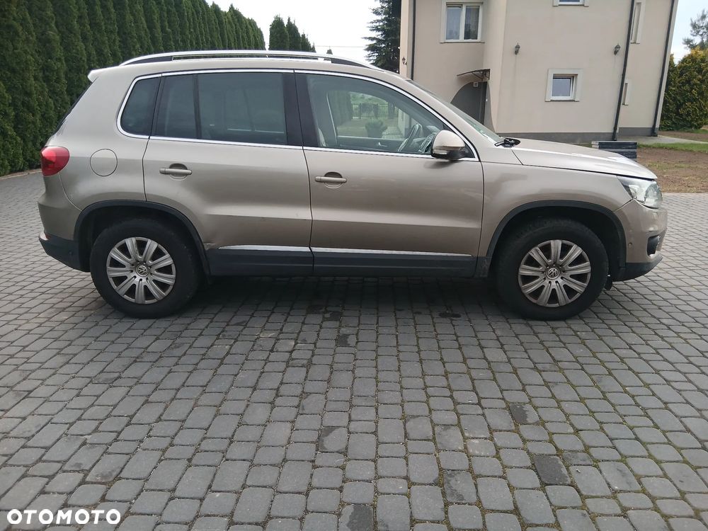 Volkswagen Tiguan 2.0 TDI DPF 4Motion BlueMotion Technology DSG Exclusive - 3