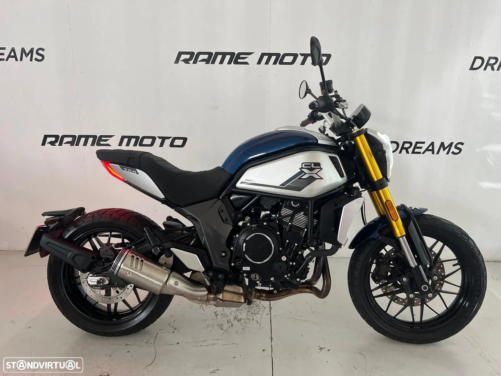 CF Moto 700CL-X Heritage - 1