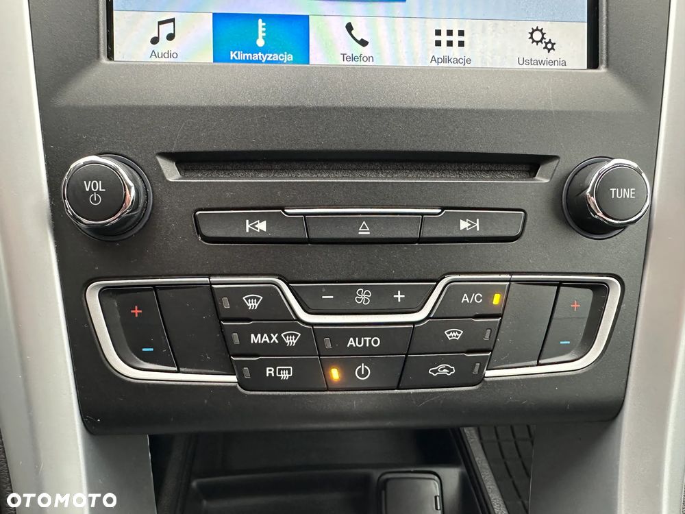 Ford Mondeo 1.5 EcoBoost Ambiente Plus - 14