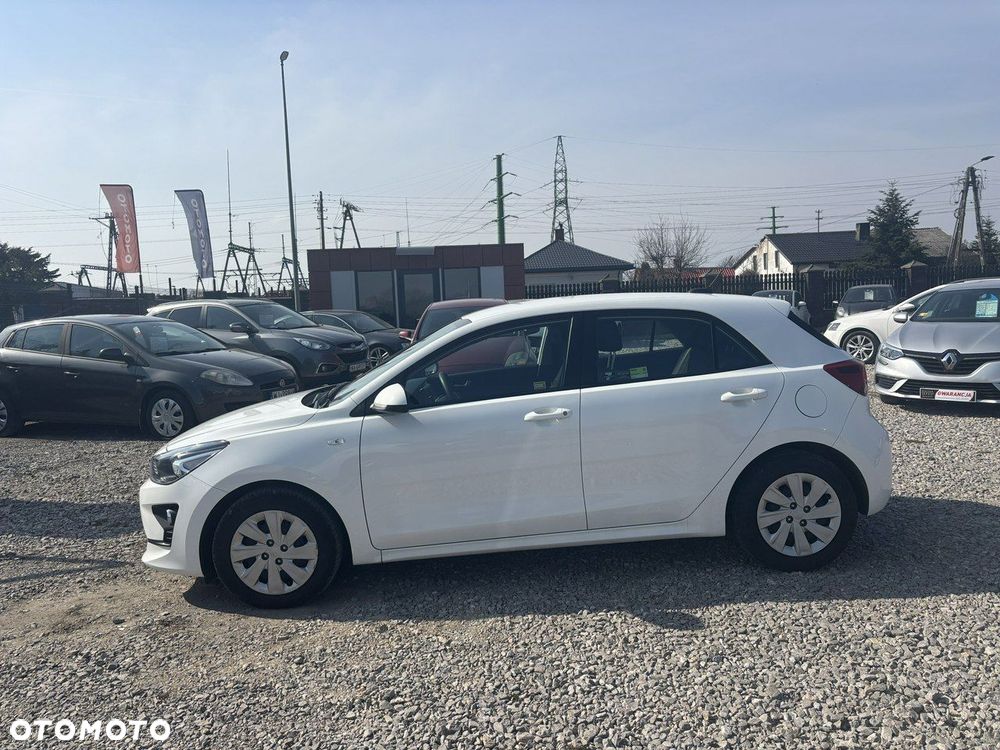 Kia Rio - 7