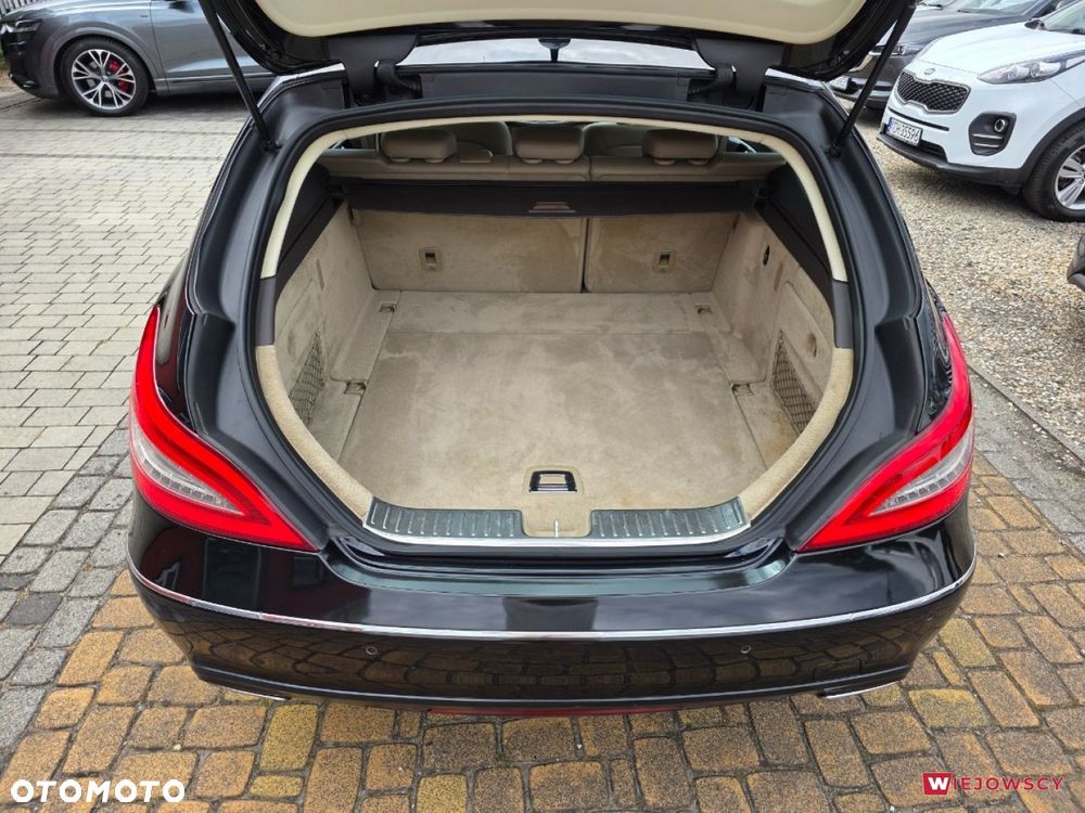 Mercedes-Benz CLS 350 CDI 4-Matic BlueEff - 15