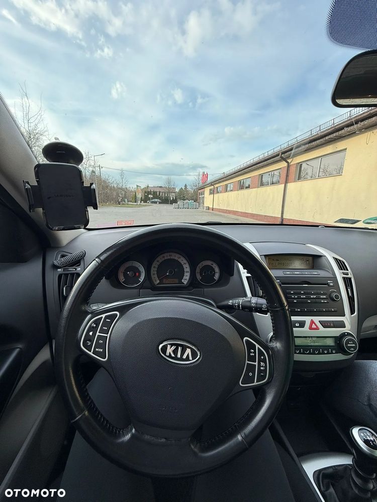 Kia Ceed 1.6 Crdi Optimum + - 23