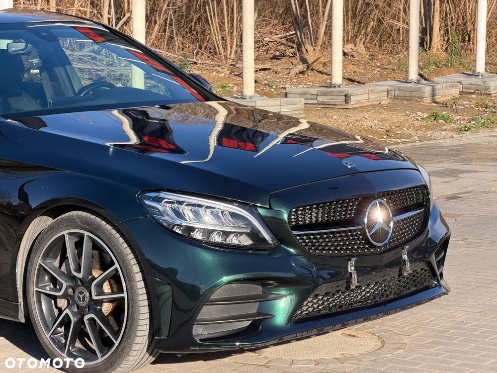 Mercedes-Benz Klasa C 300 9G-TRONIC Night Edition - 23