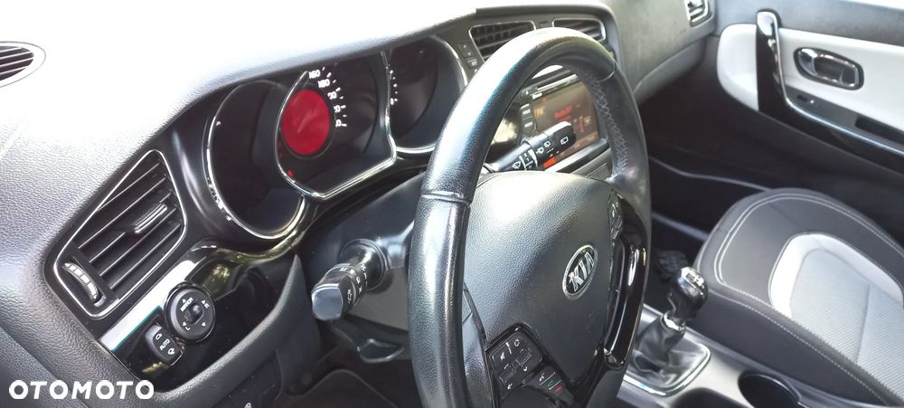 Kia Ceed 1.6 GDI Dream-Team Edition - 18