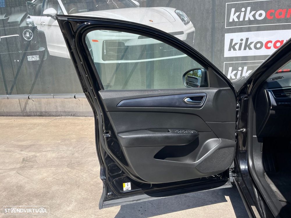 Renault Arkana 1.6 E-Tech Intens - 21