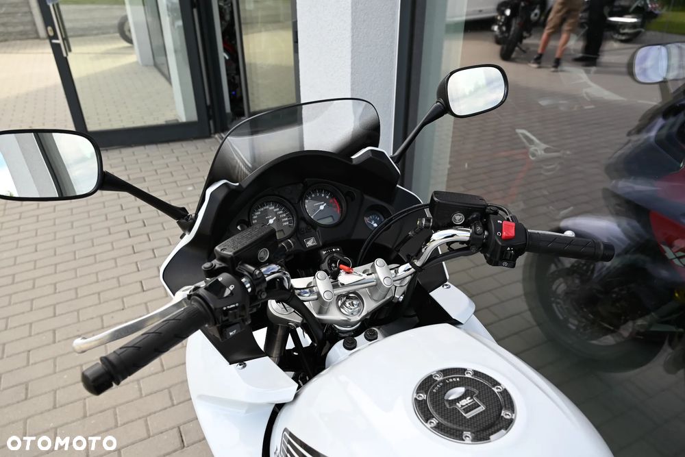 Honda CBF - 7