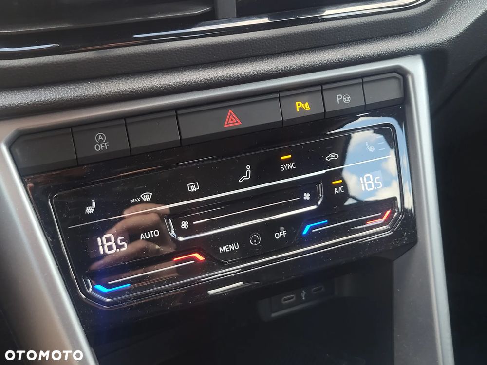 Volkswagen T-Roc 1.5 TSI Life - 15