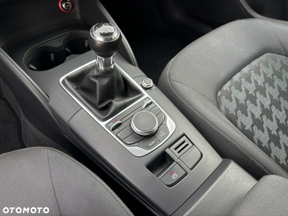 Audi A3 Sportback 1.4 TFSI Attraction - 18