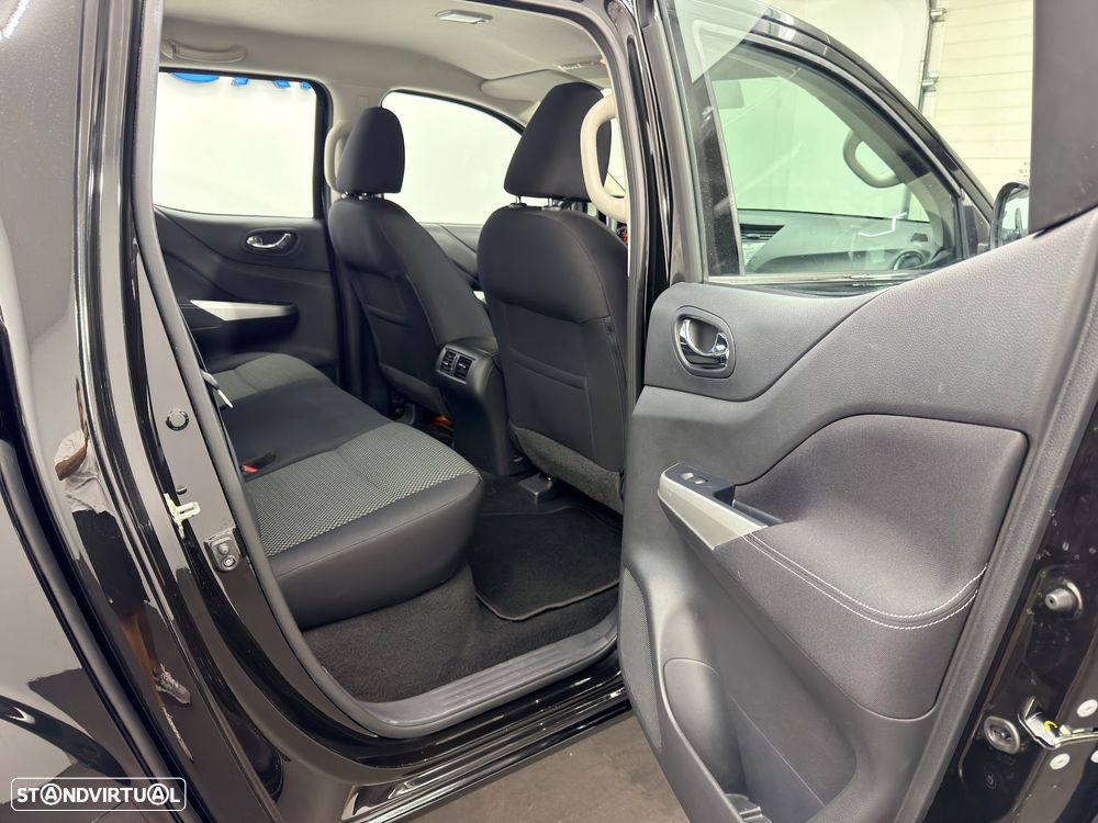 Nissan Navara 2.3 dCi CD 4WD Tekna - 21