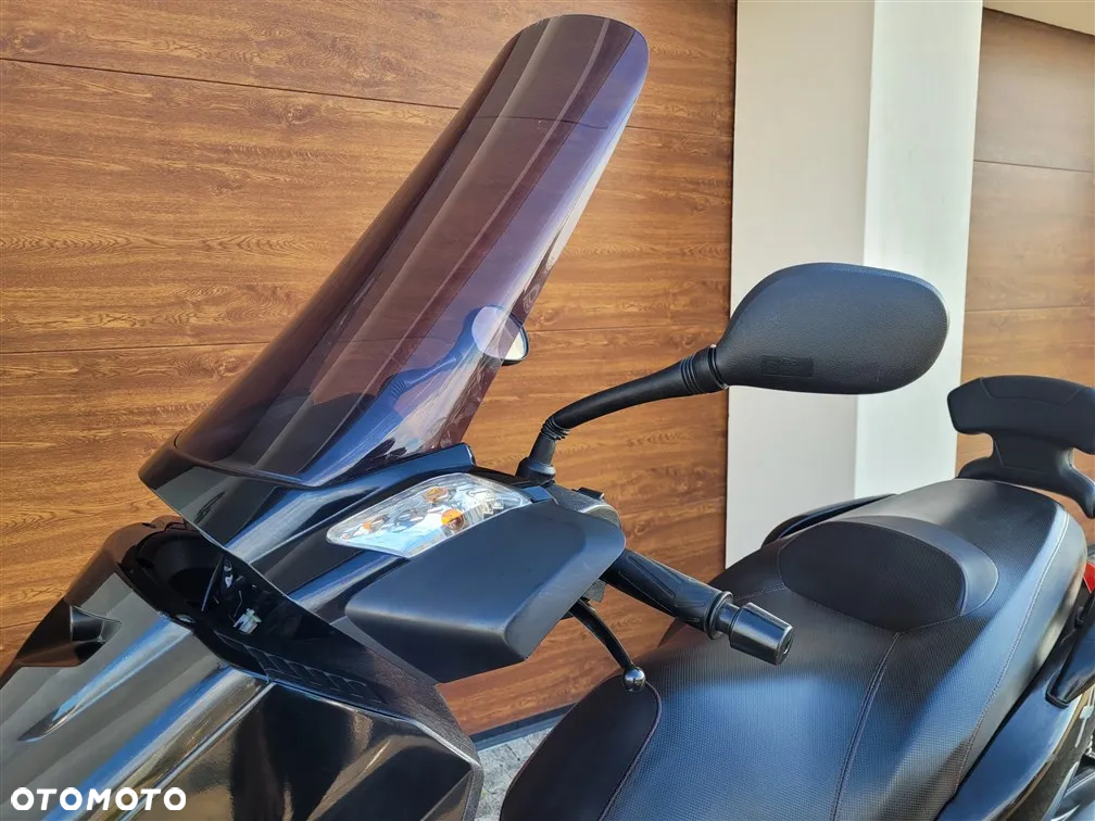 Yamaha X-max - 2