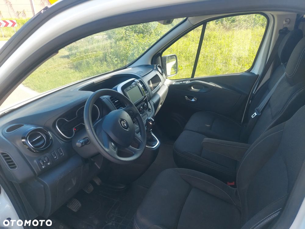 Renault Trafic - 12