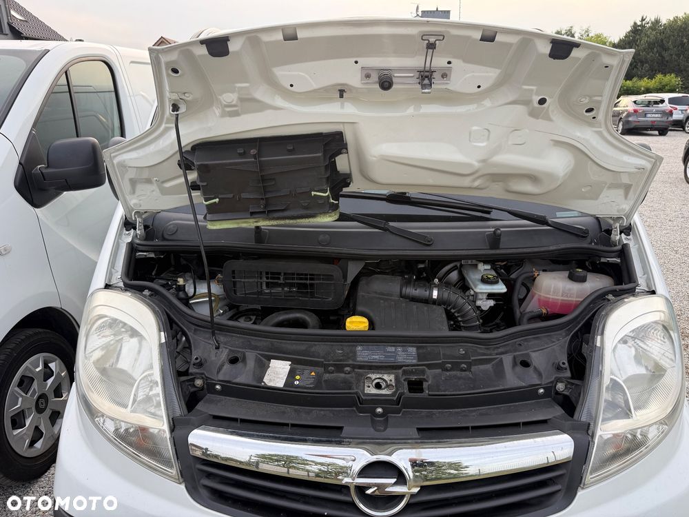 Opel Vivaro - 14