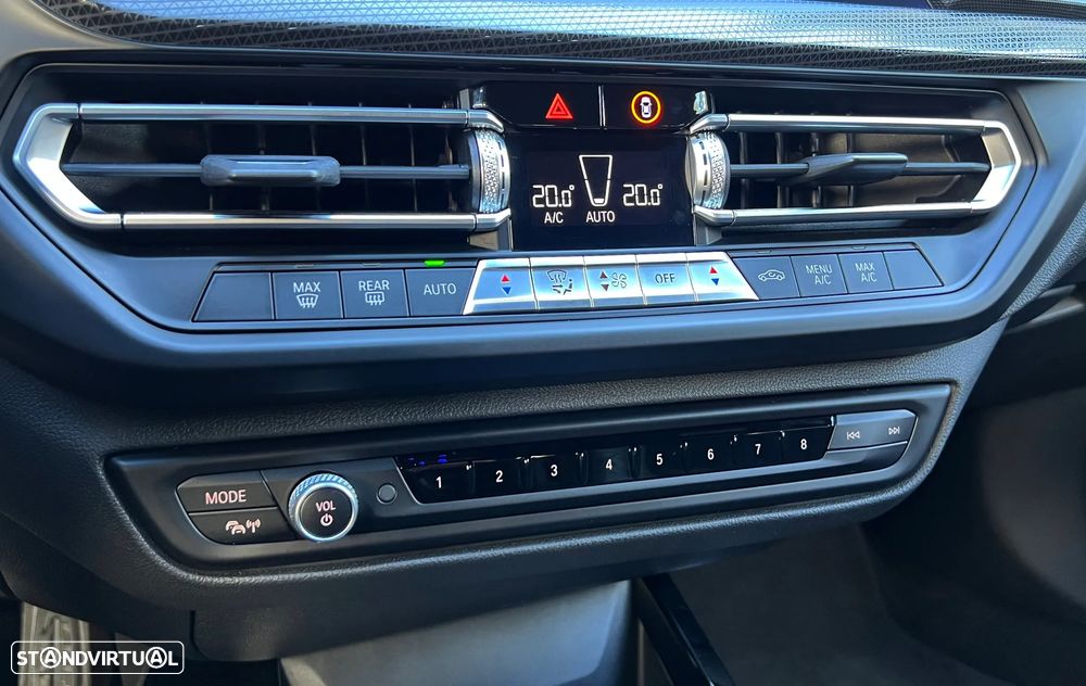 BMW 116 d Pack Desportivo M Auto - 19