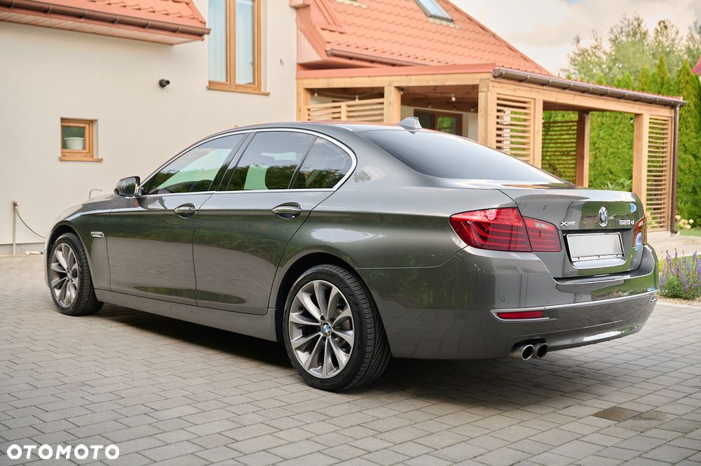 BMW Seria 5 525d xDrive Modern Line - 9