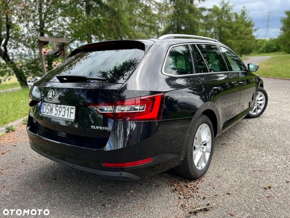 Skoda Superb 2.0 TDI DSG Style - 2