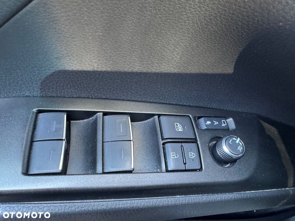 Toyota Camry 2.5 Hybrid Executive CVT - 20