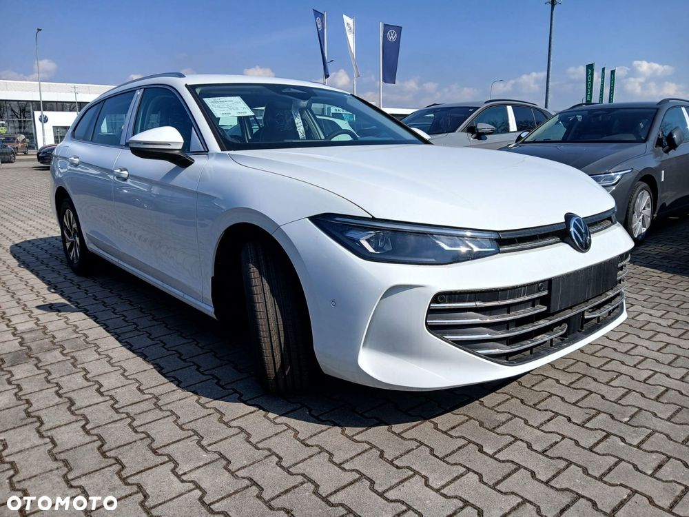 Volkswagen Passat - 4