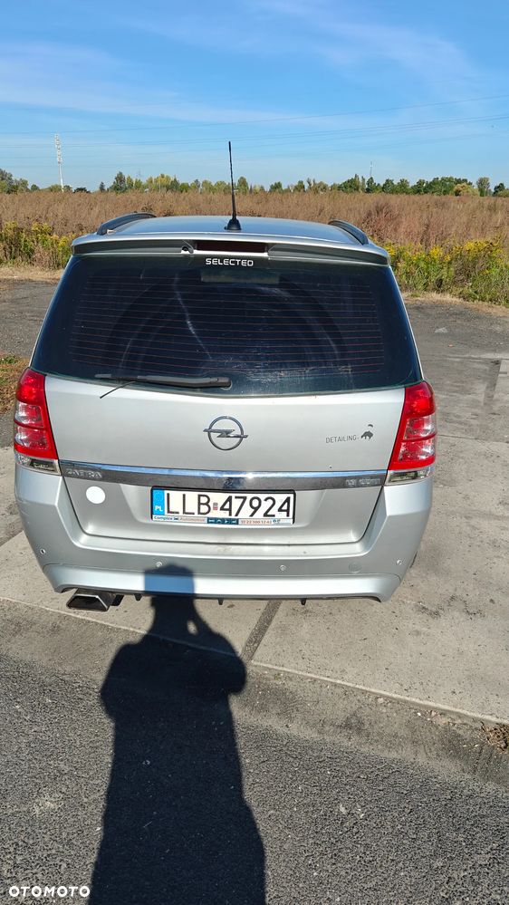 Opel Zafira 1.9 CDTI Sport - 4