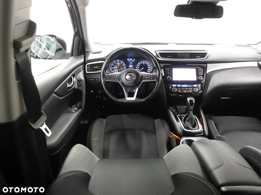 Nissan Qashqai 1.3 DIG-T DCT N-WAY - 28