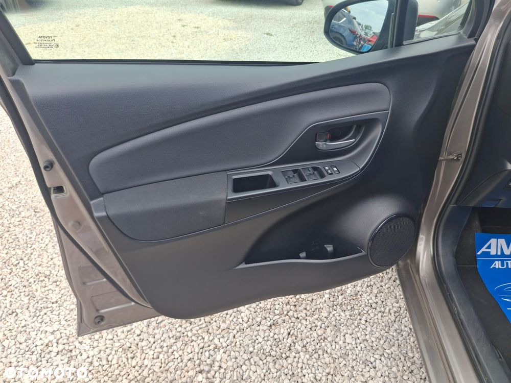 Toyota Yaris 1.5 VVT-i Selection - 19