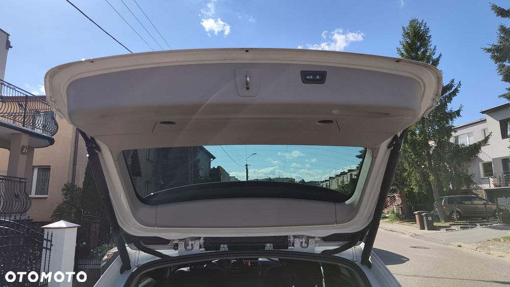 BMW Seria 3 320d Sport Line - 17