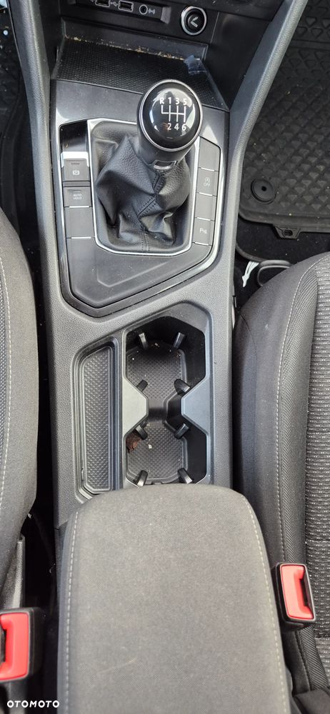 Volkswagen Tiguan - 34