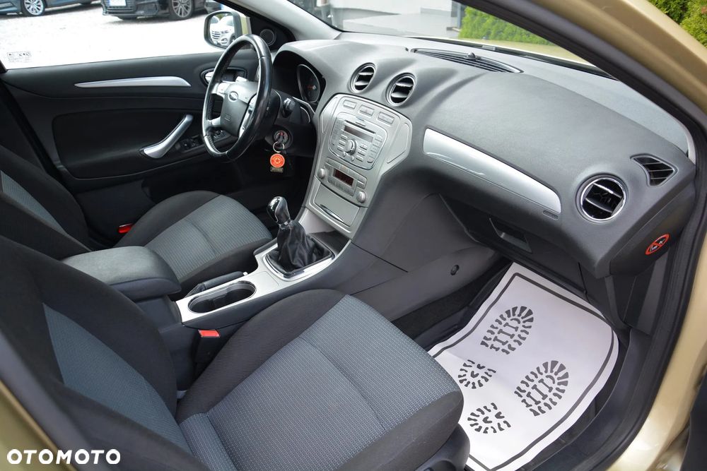 Ford Mondeo 2.0 S - 18