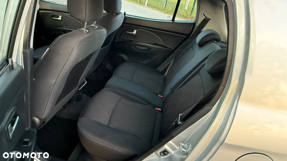 Kia Picanto 1.0 ISG Dream Team Edition - 12