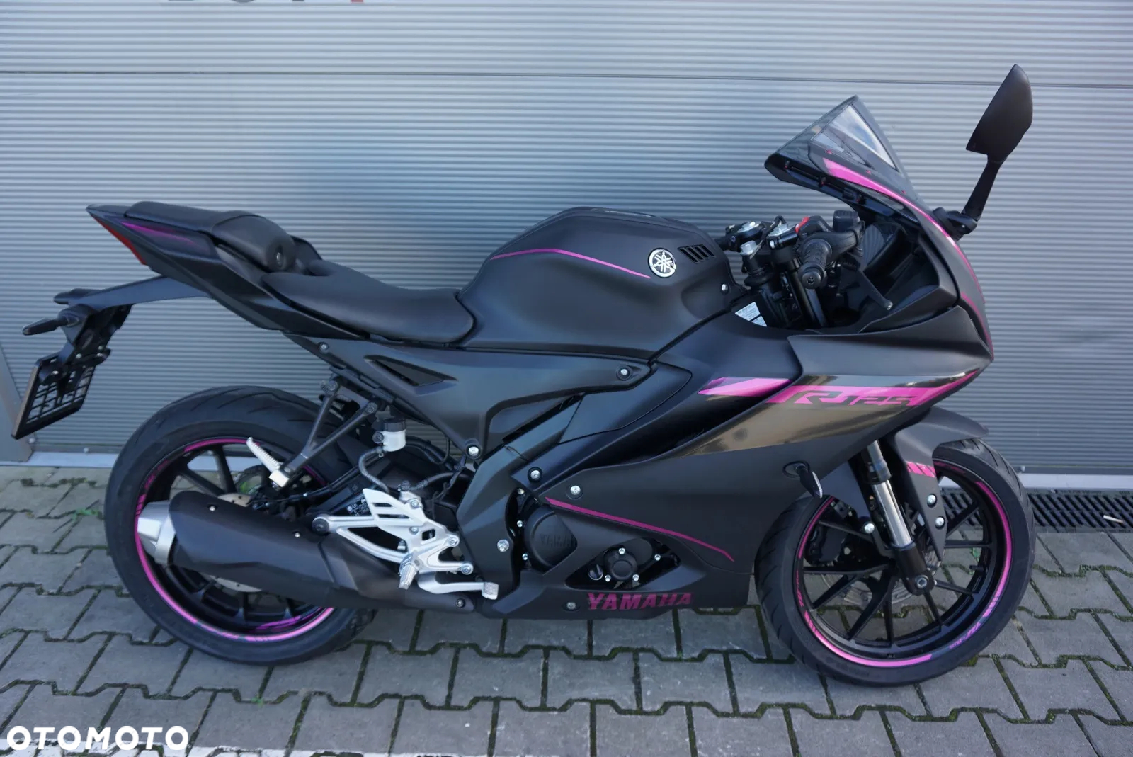 Yamaha YZF - 2