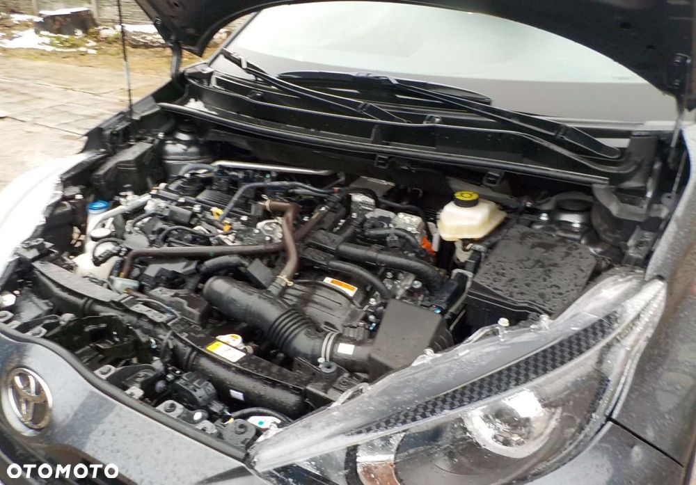 Toyota Yaris - 6
