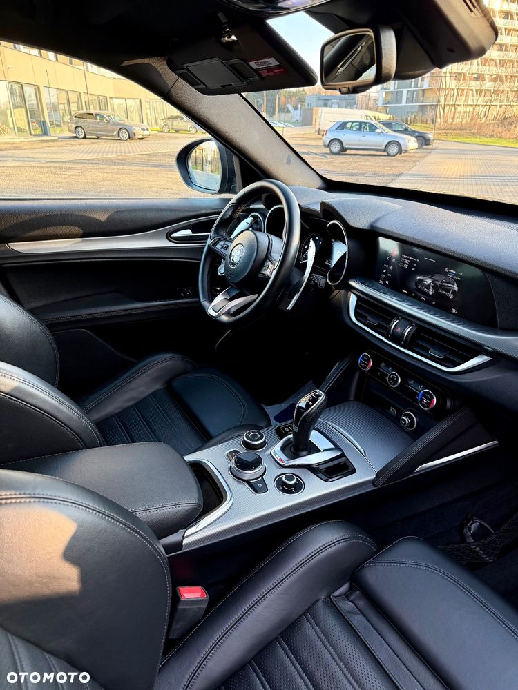 Alfa Romeo Stelvio - 27