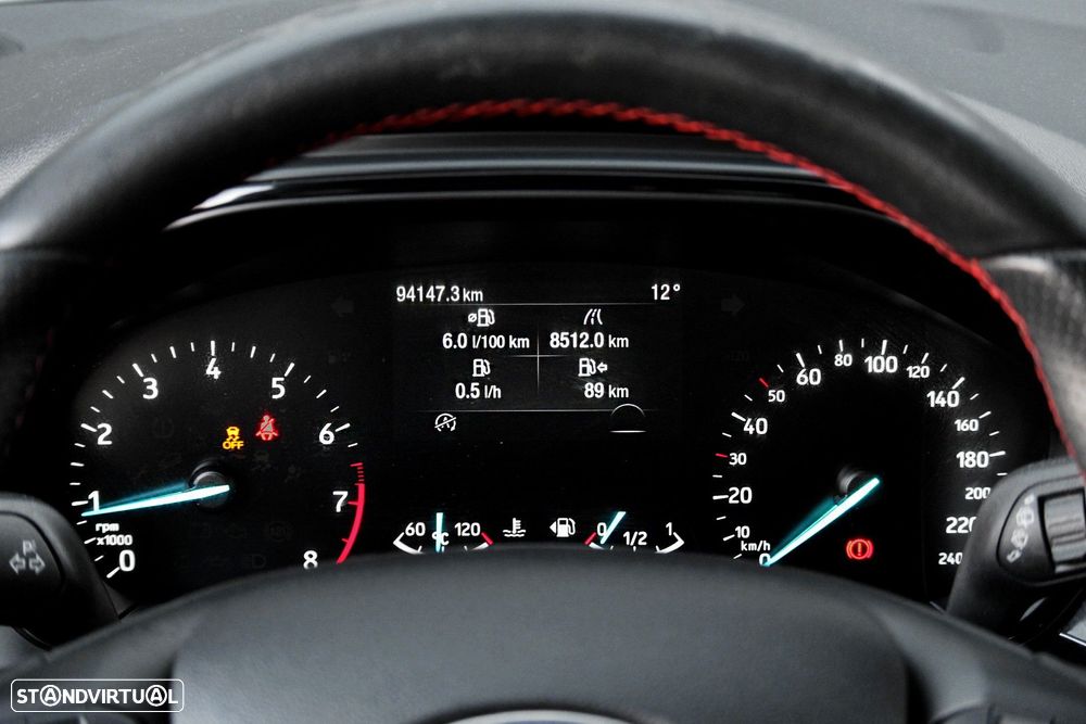 Ford Focus 1.0 EcoBoost ST-Line - 32