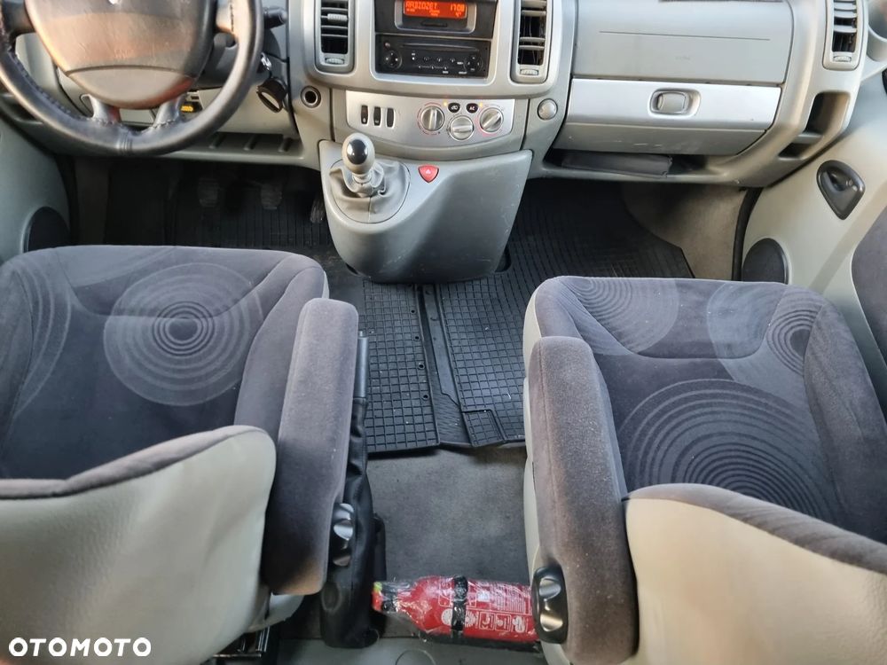 Renault Trafic L1H1 Passenger Lux - 17