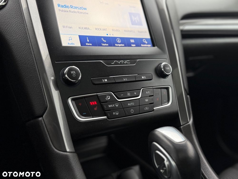 Ford Mondeo - 23