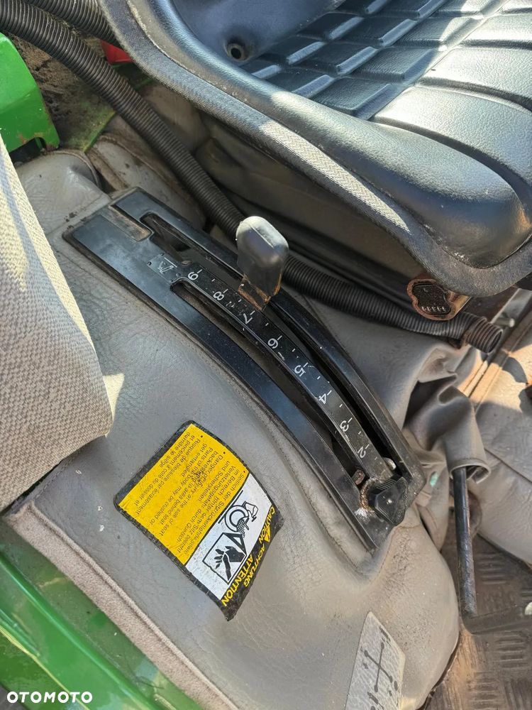 John Deere 4100 - 7