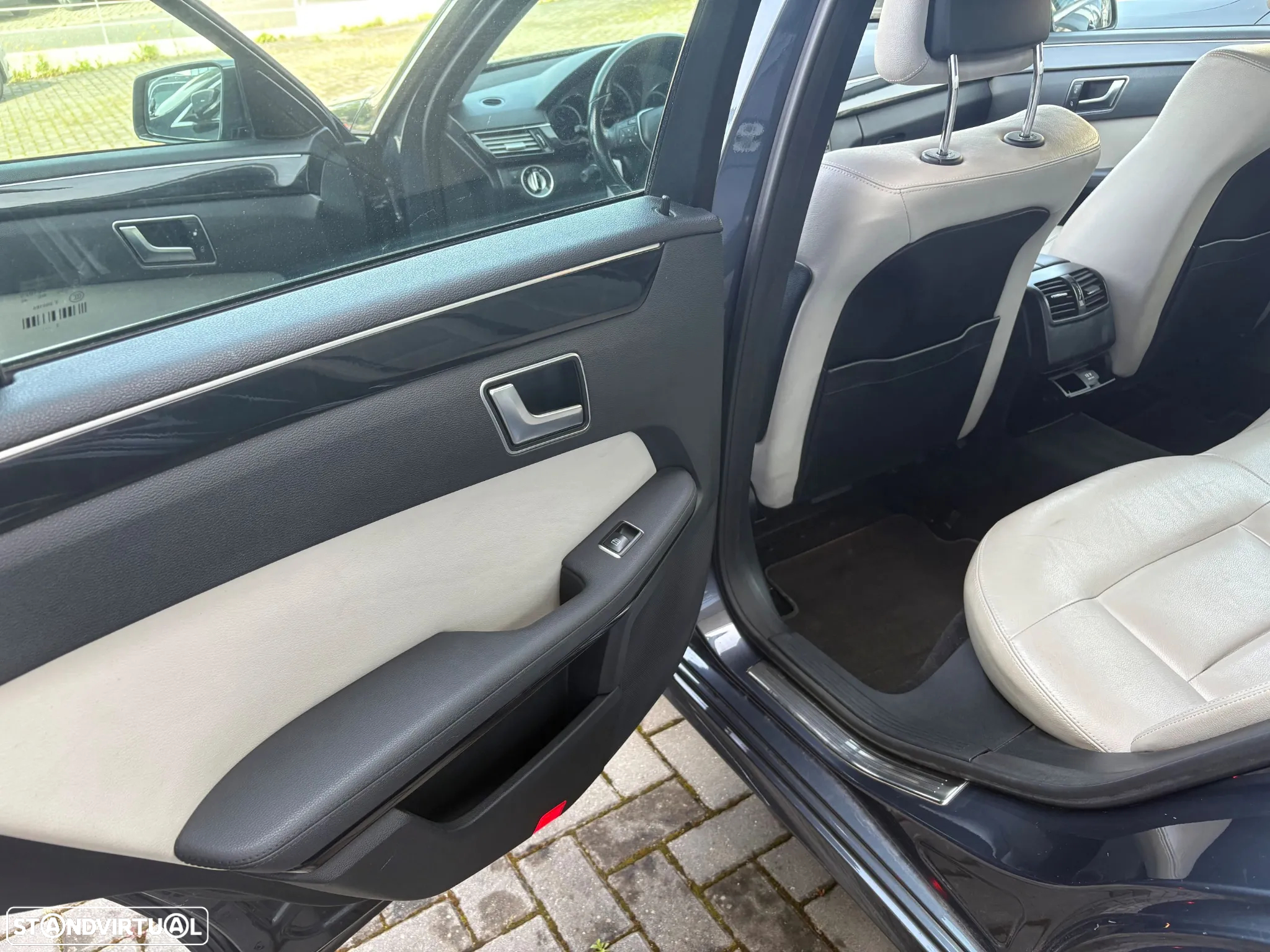 Mercedes-Benz E 300 Bluetec Hybrid Avantgarde - 10