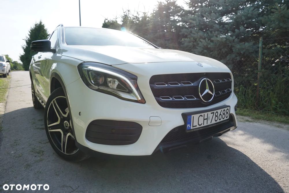 Mercedes-Benz GLA 220 4-Matic AMG Line - 12
