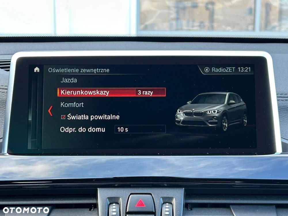 BMW X1 sDrive20i xLine - 32