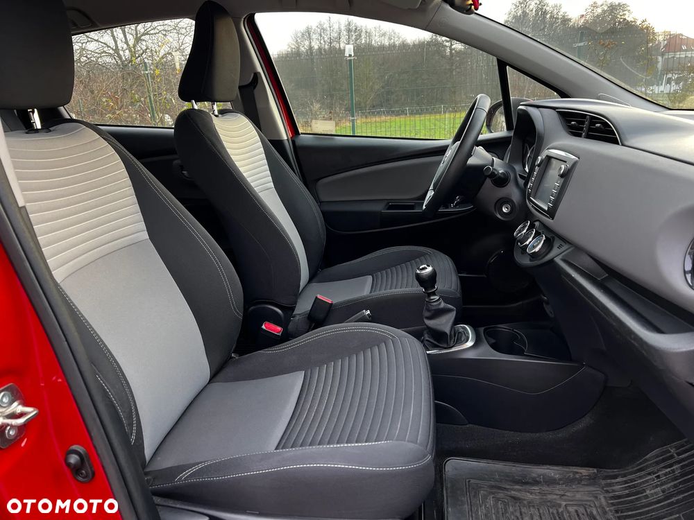 Toyota Yaris 1.5 Premium - 18