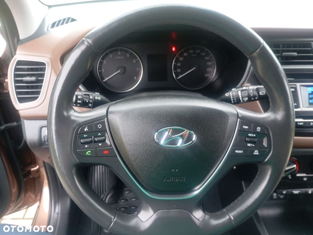 Hyundai i20 1.2 Elegant - 22
