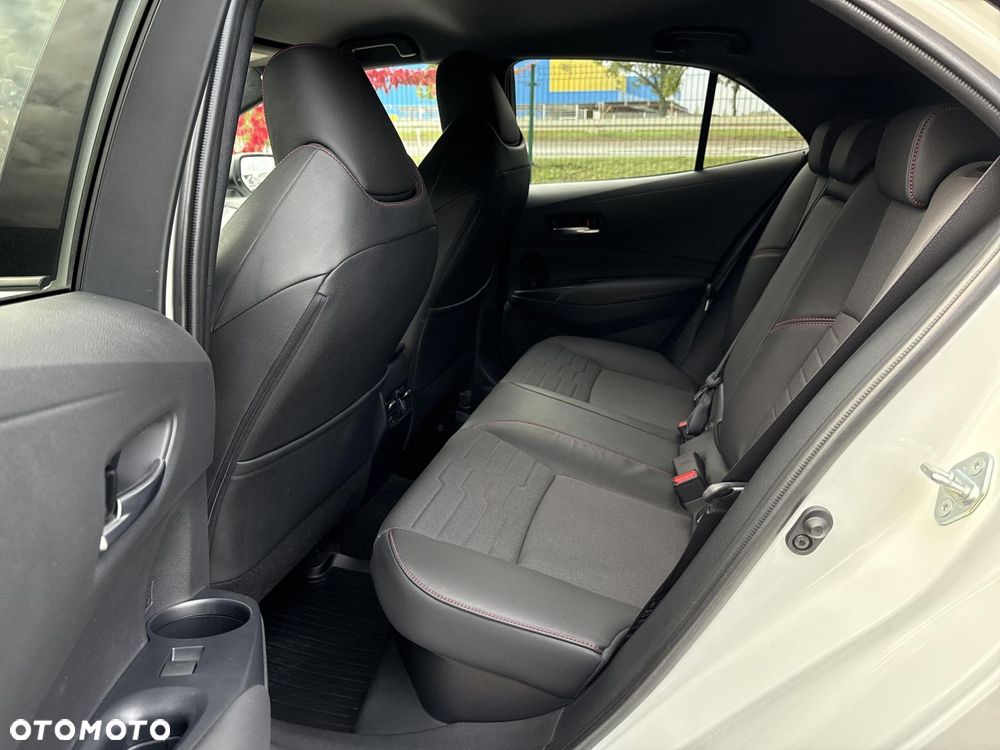 Toyota Corolla 1.8 Hybrid Selection - 14