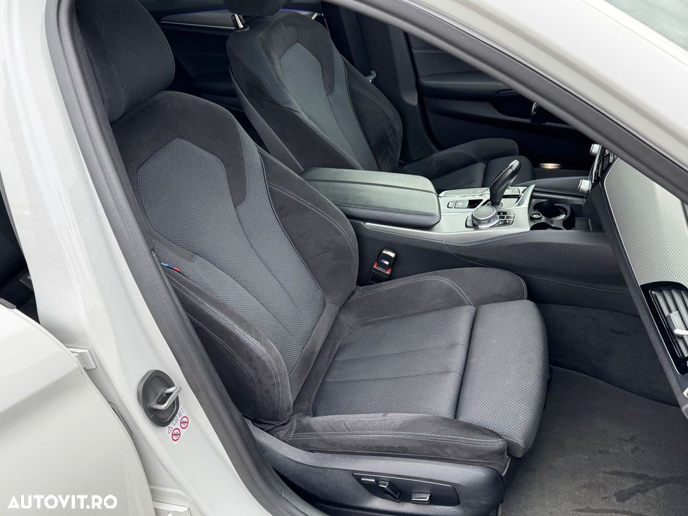 BMW Seria 5 520d Aut. M Sport Edition - 19