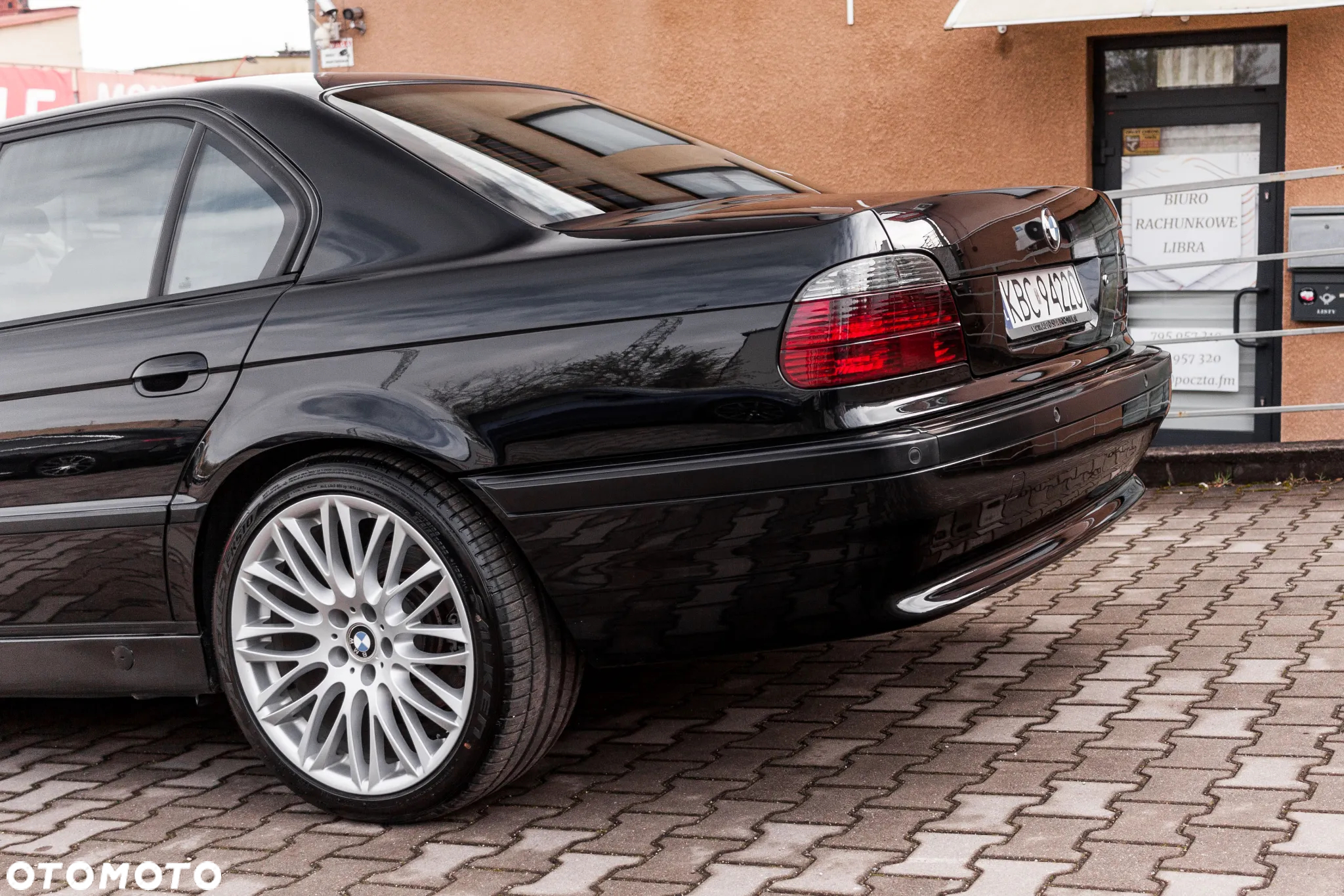 BMW Seria 7 750i - 19
