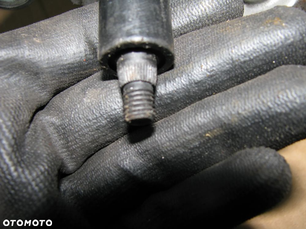 MONDEO MK3 SILNICZEK WYCIERACZKI TYŁ 2S71A17K441AB - 2