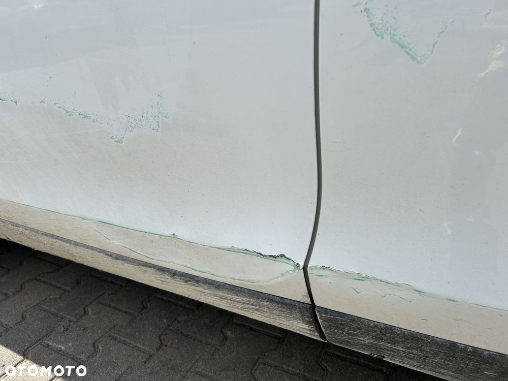 Land Rover Discovery Sport - 19