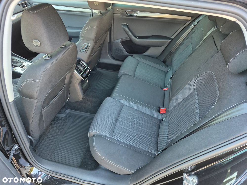Skoda Superb 2.0 TDI SCR 4x4 Style DSG - 6