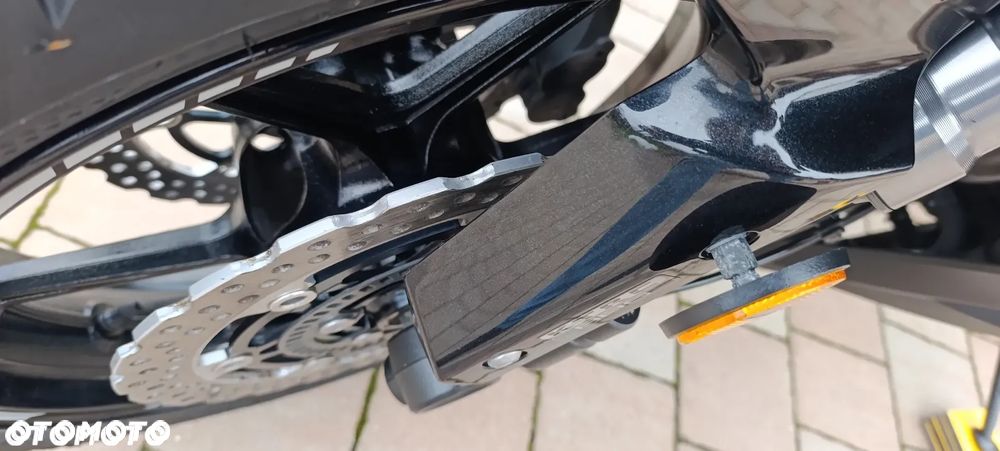 Kawasaki Ninja 1000 SX - 17