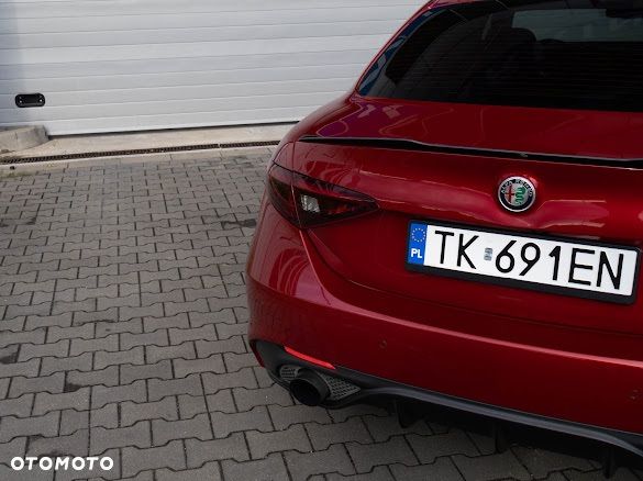Alfa Romeo Giulia 2.0 Turbo 16V AT8 Veloce Ti - 10