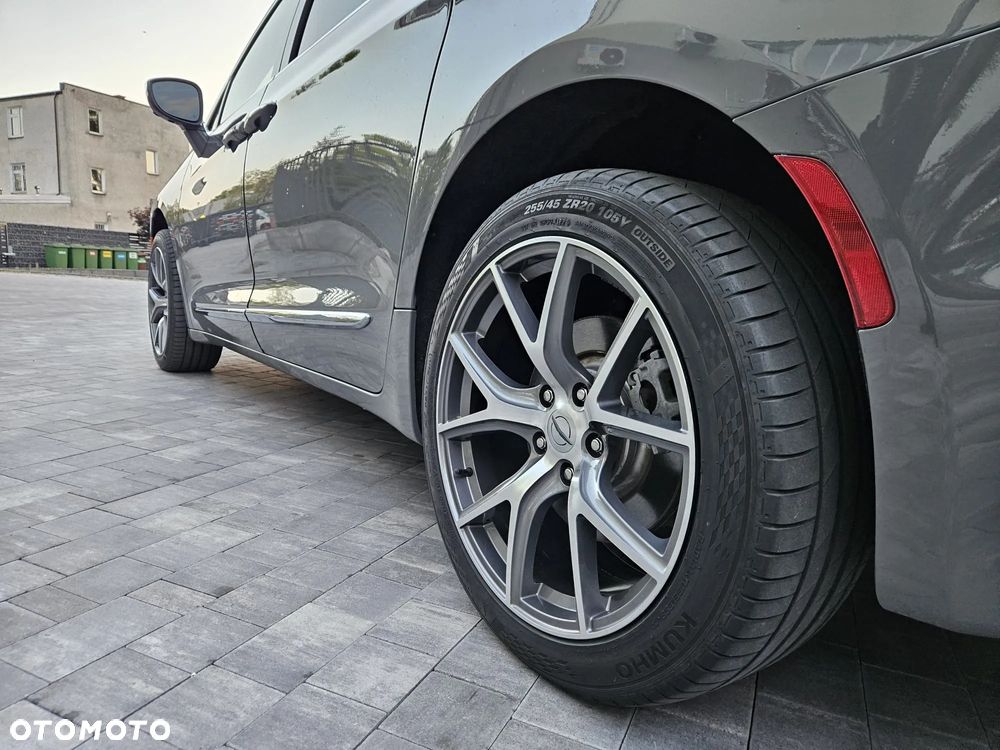 Chrysler Pacifica - 10